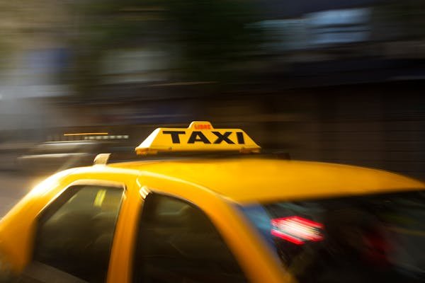 Reliable taxi tienen transfers to brussels airport